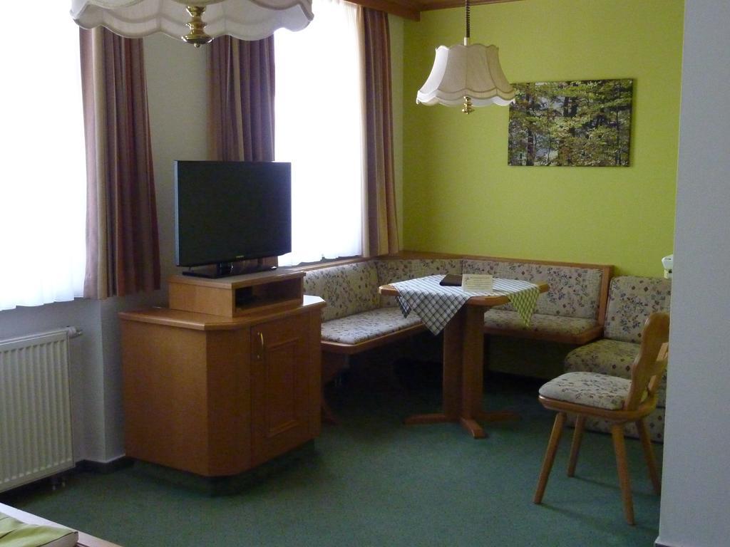 Gasthaus Zum Schwanen Uehlingen-Birkendorf Room photo